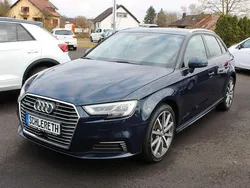 Blau Gebraucht 2020 Audi A3 e-tron Sport Kleinwagen | 19.850 € (Fairer Preis)
