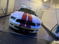 Weiß Gebraucht 2013 Ford Mustang Coupé | 13.000 € (Superpreis)