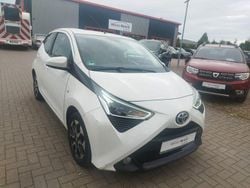 Weiß Gebraucht 2020 Toyota Aygo X-play Kleinwagen | 8.400 € (Guter Preis)