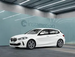 Weiß Gebraucht 2021 BMW 120 Sport Line Kleinwagen | 27.090 € (Fairer Preis)