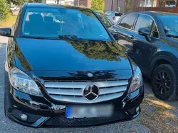 Schwarz Gebraucht 2013 Mercedes B180 Van / Kleinbus | 8.200 € (Fairer Preis)