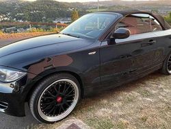 Schwarz Gebraucht 2010 BMW 118 Cabriolet Cabrio | 14.000 €