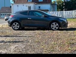 Braun Gebraucht 2008 Renault Mégane Coupé Coupé | 2.350 € (Guter Preis)