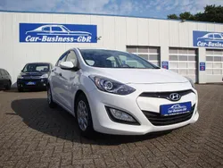Weiß Gebraucht 2012 Hyundai i30 Classic Limousine | 6.750 € (Fairer Preis)