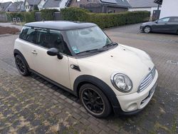Weiß Gebraucht 2011 Mini Cooper Kleinwagen | 5.000 € (Fairer Preis)