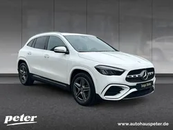 Mercedes GLA220