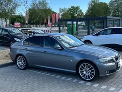 Grau Gebraucht 2010 BMW 325 Limousine | 9.999 € (Fairer Preis)