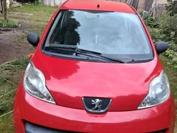 Rot Gebraucht 2008 Peugeot 107 Filou Kleinwagen | 900 € (Guter Preis)