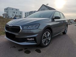 Grau Gebraucht 2024 Skoda Fabia Style Limousine | 20.400 € (Guter Preis)