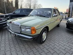 Grün Gebraucht 1976 Mercedes 250 Limousine | 12.990 €