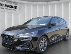 Schwarz Gebraucht 2024 Ford Focus ST-Line X Limousine | 25.490 € (Guter Preis)