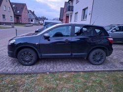 Schwarz Gebraucht 2012 Nissan Qashqai SUV | 7.500 € (Guter Preis)