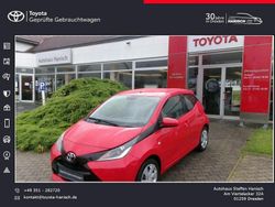 Rot Gebraucht 2018 Toyota Aygo X-play Kleinwagen | 9.990 € (Fairer Preis)