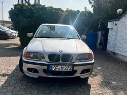 Silber Gebraucht 2000 BMW 320 Limousine | 4.300 €
