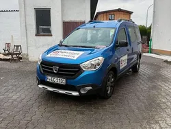 Blau Gebraucht 2017 Dacia Dokker Stepway Van | 6.500 € (Guter Preis)