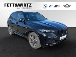 Black sapphire metallic Gebraucht 2024 BMW X5 M Sport SUV | 87.700 € (Guter Preis)