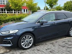 Blau Gebraucht 2020 Ford Mondeo Vignale Kombi | 20.800 € (Etwas zu teuer)