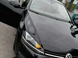 Schwarz Gebraucht 2016 VW Golf VII Comfortline Limousine | 10.899 € (Fairer Preis)