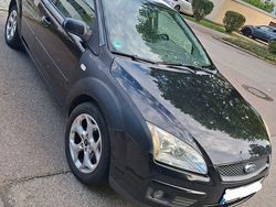 Schwarz Gebraucht 2007 Ford Focus Style Limousine | 1.300 € (Guter Preis)