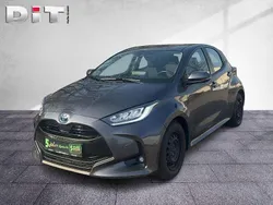 Marlingrau Gebraucht 2021 Toyota Yaris Hybrid Team Kleinwagen | 16.880 € (Guter Preis)