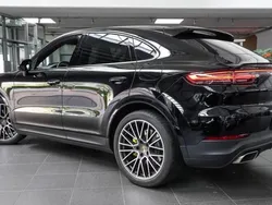 Schwarz Gebraucht 2022 Porsche Cayenne SUV | 89.999 € (Fairer Preis)