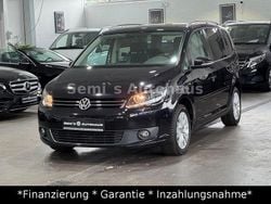 Schwarz Gebraucht 2015 VW Touran Life Van / Kleinbus | 8.290 € (Fairer Preis)