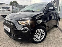 Schwarz Gebraucht 2023 Fiat 500e Kleinwagen | 19.998 € (Superpreis)