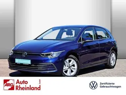 Blau Gebraucht 2021 VW Golf VIII Life Limousine | 18.943 € (Fairer Preis)