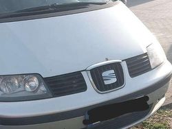 Silber Gebraucht 2009 Seat Alhambra Ecomotive Van / Kleinbus | 1.500 € (Superpreis)