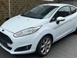 Weiß Gebraucht 2010 Ford Fiesta Sport Kleinwagen | 2.199 € (Superpreis)