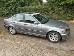 Grau Gebraucht 2004 BMW 318 Limousine | 3.499 € (Fairer Preis)