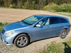 Blau Gebraucht 2008 Mercedes R500 Van / Kleinbus | 7.500 €