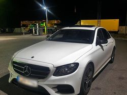 Weiß Gebraucht 2018 Mercedes E220 AMG line Limousine | 21.000 € (Fairer Preis)