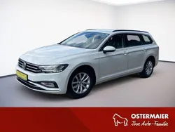 Weiß Gebraucht 2020 VW Passat Business Kombi | 19.380 € (Fairer Preis)
