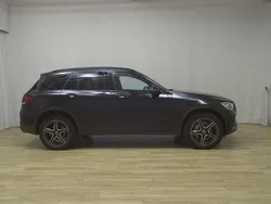 Schwarz unilack Gebraucht 2022 Mercedes GLC300e AMG line SUV | 28.790 € (Fairer Preis)