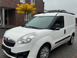 Weiß Gebraucht 2014 Opel Combo Van / Kleinbus | 3.600 € (Guter Preis)
