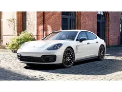 Carraraweißmetallic (metallic) Gebraucht 2022 Porsche Panamera Limousine | 79.850 € (Guter Preis)