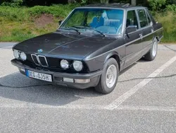 Schwarz Gebraucht 1987 BMW 520 Limousine | 12.900 €