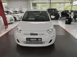 Weiß Gebraucht 2023 Fiat 500e La Prima Limousine | 23.790 € (Etwas zu teuer)