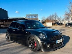 Schwarz Gebraucht 2011 Mini John Cooper Works Kleinwagen | 9.490 € (Teuer)