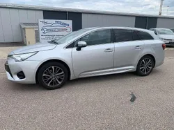 Ultra silver Gebraucht 2016 Toyota Avensis Edition-S Kombi | 14.799 € (Fairer Preis)