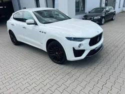 Weiß Gebraucht 2019 Maserati Levante SUV | 55.000 €