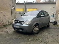 Silber Gebraucht 2005 Opel Meriva Van / Kleinbus | 1.890 € (Guter Preis)