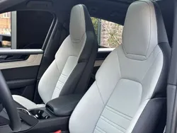 Grau Gebraucht 2024 Porsche Cayenne SUV | 122.790 € (Etwas zu teuer)