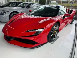 Rot Neu 2025 Ferrari SF90 Cabrio | 528.900 € (Superpreis)