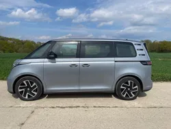 Grau Gebraucht 2023 VW ID. Buzz Pro Van | 43.000 € (Superpreis)