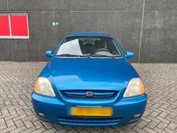 Blau Gebraucht 2003 Kia Rio Kombi | 1.499 €