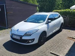Weiß Gebraucht 2013 Renault Mégane GrandTour Kombi | 4.444 €