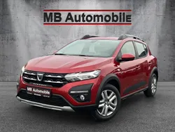 Rot Gebraucht 2022 Dacia Sandero Stepway Kleinwagen | 14.980 € (Guter Preis)