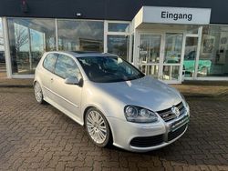 Silber Gebraucht 2006 VW Golf V R Limousine | 13.990 €
